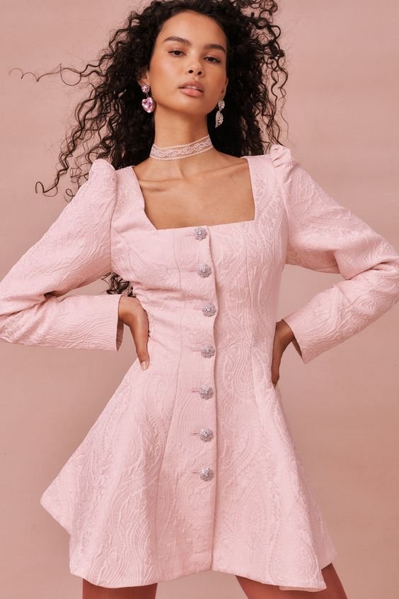 Elegant Spring Date Night Outfit Ideas for 2024