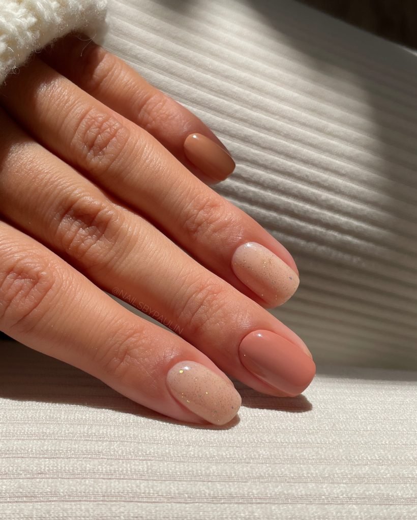 00012 Classy Professional Nails For Work - Professional Nails for Work should be polished, sophisticated, and practical. Whether you prefer a minimalist look or a touch of creativity, professional nails for work should strike the right balance between style and workplace appropriateness. From classic nude tones to elegant French tips, choosing the right work-appropriate nails enhances your overall appearance while maintaining a polished, office-ready look.