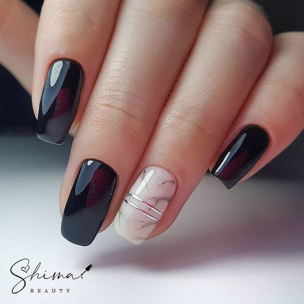 00004 Short Black Nails - Ever since I first discovered Short Black Nails, I’ve been hooked on their bold, classy vibe. Whether I’m prepping for a night out, a casual day at work, or simply feeling like adding a fierce touch to my look, Short Black Nails always seem to bring that perfect mix of chic and edgy.