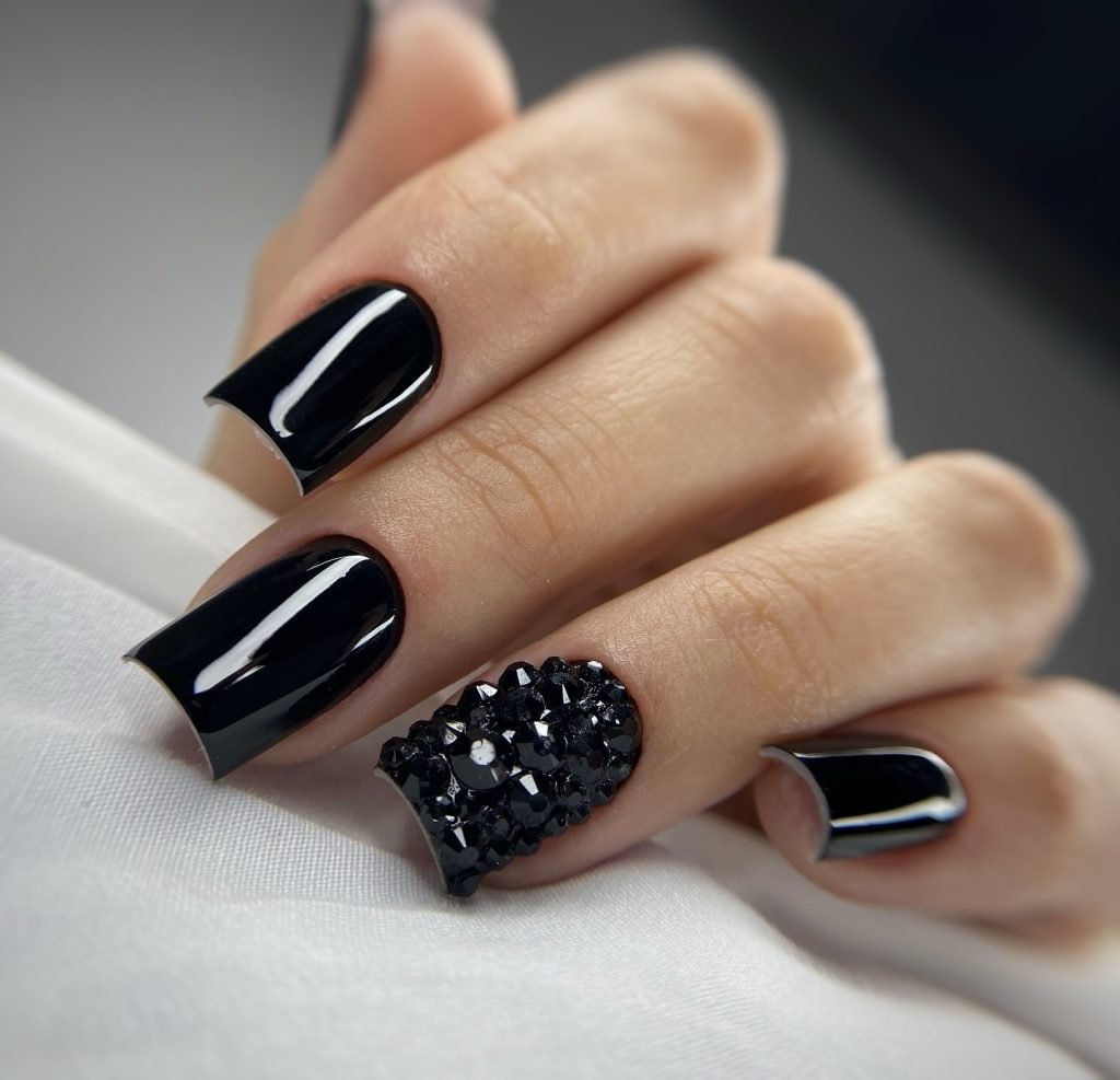 00014 classy short black nails - Ever since I first discovered Short Black Nails, I’ve been hooked on their bold, classy vibe. Whether I’m prepping for a night out, a casual day at work, or simply feeling like adding a fierce touch to my look, Short Black Nails always seem to bring that perfect mix of chic and edgy.