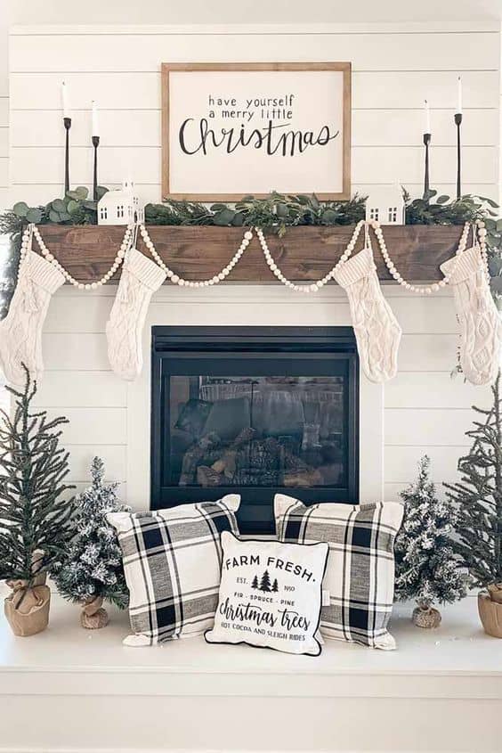 82a134141d921f20819aa282d4178437 - Are you in search of distinctive and budget-friendly DIY rustic Christmas ornaments? Dollar store Christmas decor offers an excellent opportunity to embellish your dwelling economically. I've compiled a selection of Christmas decoration concepts to kickstart your creative endeavors at home.