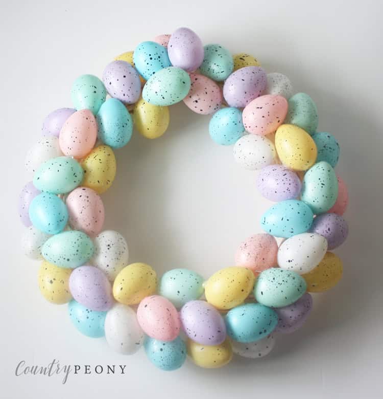 DIYSpeckledEggDollarStoreEasterWreath - Explore your imagination with these simple Easter craft projects, ideal for enhancing your springtime ambiance. Uncover a plethora of Easter adornments, including Easter wreaths and ornaments, ranging from rustic Easter decor concepts to homemade bunny decorations.