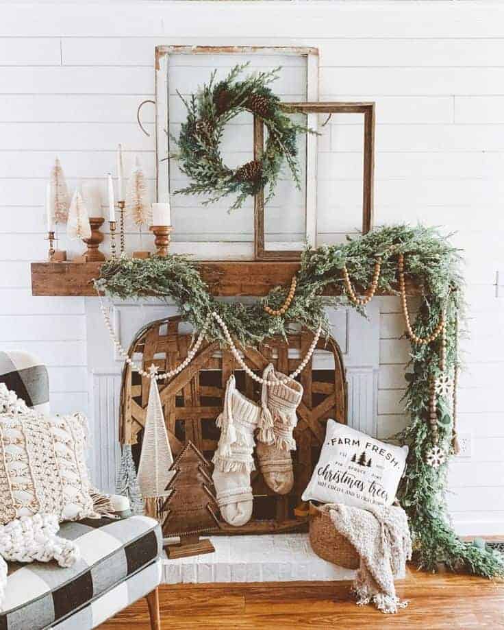 a740fd6b39ee1019f955eeaf3537ac39 - Are you in search of distinctive and budget-friendly DIY rustic Christmas ornaments? Dollar store Christmas decor offers an excellent opportunity to embellish your dwelling economically. I've compiled a selection of Christmas decoration concepts to kickstart your creative endeavors at home.