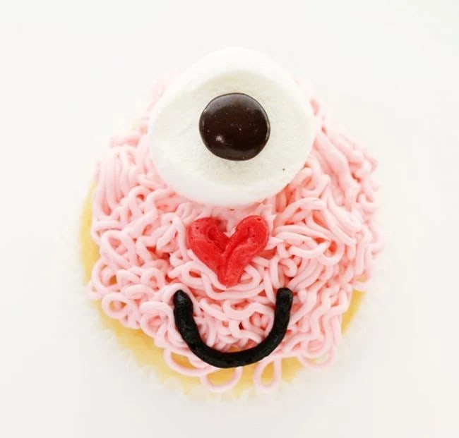 valentines day cupcakes 2 - Experience the utmost joy with the most romantic Valentine's Day cakes, ideal for commemorating love! Dive into our simple Valentine's cake recipes, featuring heart-shaped, cherry, red and pink, and red velvet cakes.