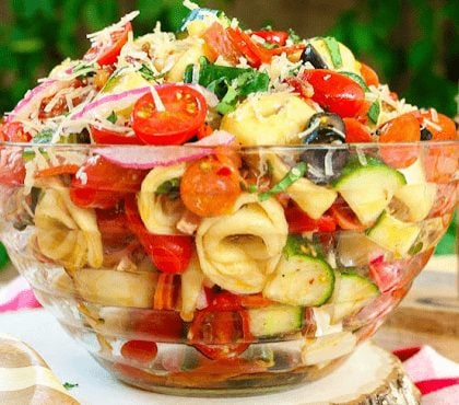 1 53 - Chilled pasta salad recipes offer a delightful way to savor the sunshine during hot summer days. The summertime presents an ideal opportunity to unveil your repertoire of cold pasta salad recipes and relish the diverse array of flavors they bring.