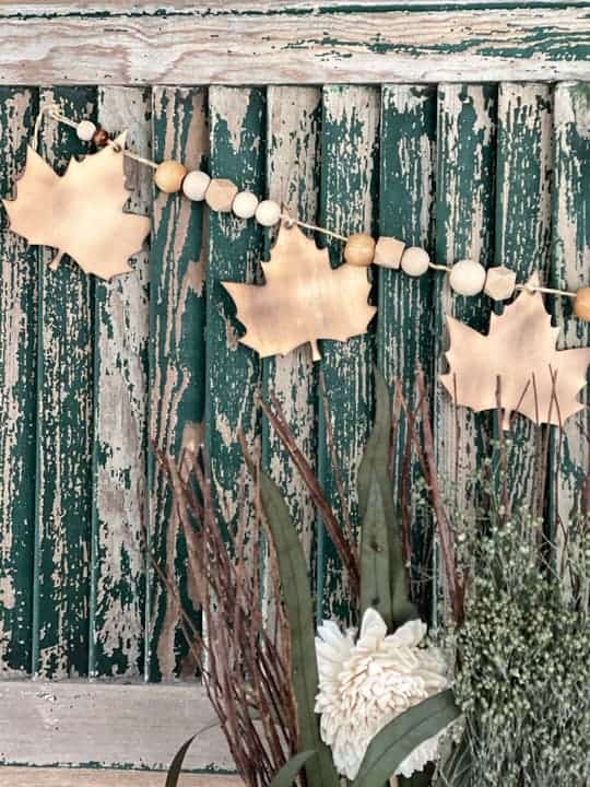 DIY Dollar Store Fall Garland Craft Simple Tutorials - Explore wallet-friendly dollar store fall decor concepts. Revamp your living space with chic and economical DIY autumn embellishments. Get motivated now!