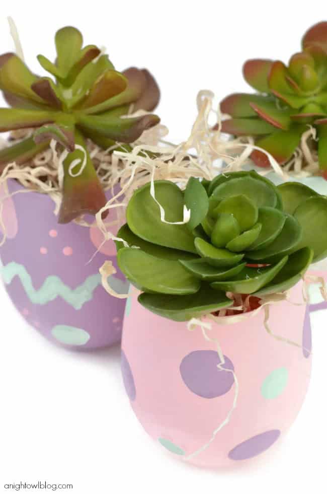 Easter Egg Vases 4 - Dive right into spring with these simple homemade Easter craft projects for both children and adults! From cute Easter bunny crafts to stunning DIY Easter decorations, we offer a wide range of Easter craft ideas suitable for all ages. Explore effortless Easter craft activities, such as decorating eggs and printable Easter crafts, to keep the little ones engaged.