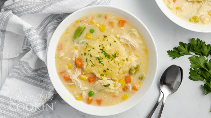 19 łatwych przepisów na zupę Crockpot