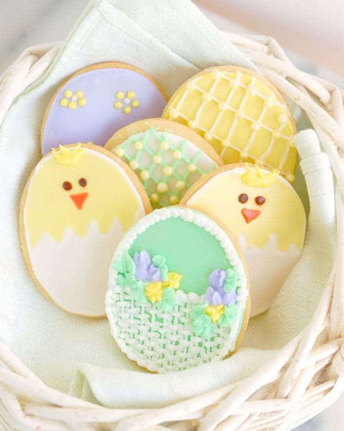 decorated cookie 12a 1 - Delve into the Easter spirit with our simple yet delightful Easter cookies for children! From adorable bunny-shaped cookies to beautifully adorned egg cookies, we offer a variety of recipes that will add a festive flair to your holiday celebration.