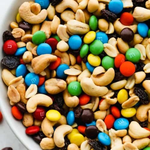 trailmix - Wondering about the top low calorie snacks? This article presents a selection of nutritious, protein-rich snacks that are both low in calories and convenient to carry. Whether you're on the go or away from home, these simple, tasty, and nutritious snack options will come in handy to curb hunger cravings.