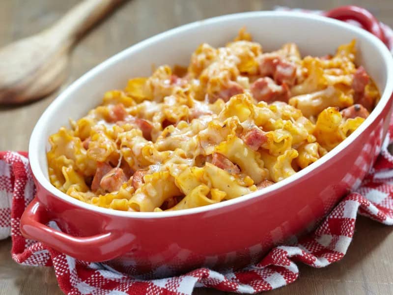 image 17355 - Comfort food has reached new heights! Ham & Corn Pasta Bake is filled with the summery sweetness of corn paired with the salty savoriness of ham, all mixed with your favorite pasta. With a creamy, rich, cheesy sauce, Ham & Corn Pasta Bake is perfect for summertime sunset suppers and winter nights by the fire. It’s a comfort food for all seasons!