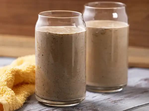 image 4825 - You might only have time in the morning for a quick smooch before you and your partner run out the door, but there's still time for a romantic moment. Sharing a Date Smoothie is exactly that; the romantic moment in smoothie form! Chocolatey, fruity, and helpfully filling, the Date Smoothie is exactly like your relationship; sweet and fulfilling! Mornings feel a lot brighter and more loving now, don't they?