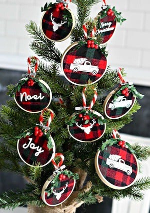 mini Embroidery hoop ornaments