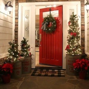 buffalo check outdoor christmas porch light idea