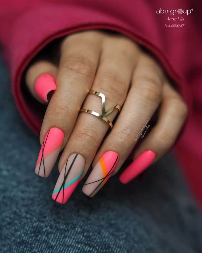 Explore the newest geometric nail art styles. From monochrome geometric designs to geometric acrylic creations, find your inspiration now.