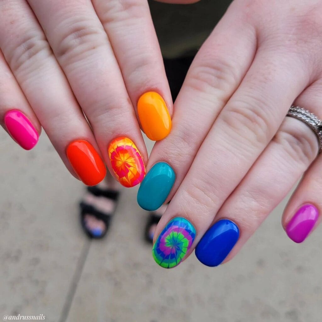 Radiant and lively neon nails featuring fashionable summer designs.