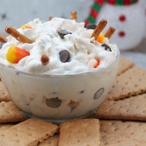 snowmandessertdip - Christmas parties are a cherished tradition, bringing together friends and family to celebrate the festive season. One of the highlights of these gatherings is undoubtedly the food, and no Christmas party is complete without a variety of delicious dips. These dips serve as the perfect appetizers, offering a delightful start to the holiday feast and setting the tone for an evening of joy and laughter.