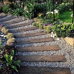 Pallet Wood Walkway