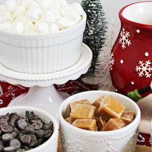 DIY Holiday Hot Chocolate Bar Ideas