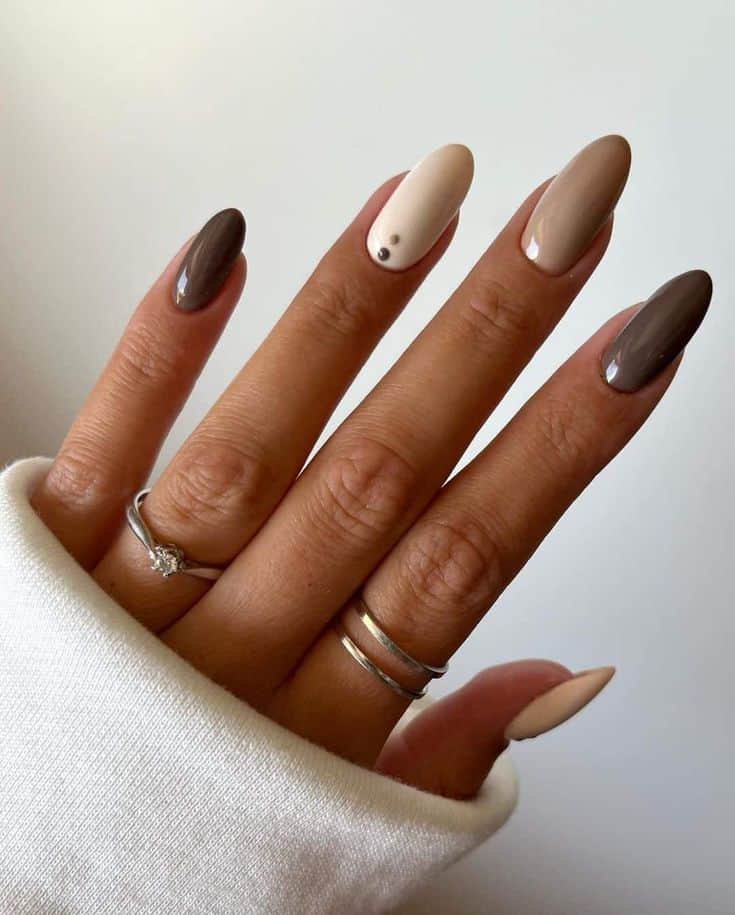 40 Amazing Fall Nail Designs and Ideas to Inspire You - Fall Black Nail Color